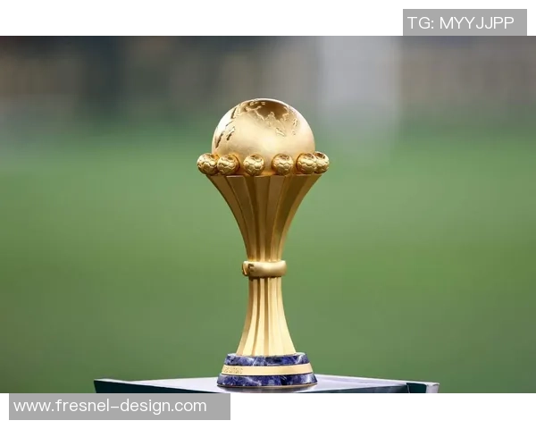 足球传奇人物奖杯之巅十强盘点他们的荣誉与辉煌时刻